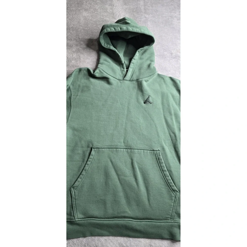 Jordan essentials fleece